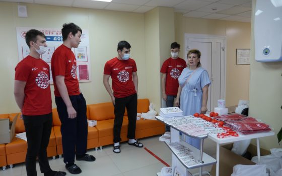 250 доноров сдали кровь на акции в 4 городах Саратовской области