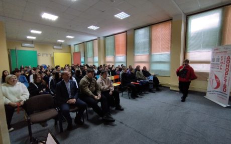 70 студентов филиала ФГБОУ ВО „Саратовский государственный технический университет имени Гагарина Ю. А.“ в г. Петровске узнали о подвиге доноров крови в годы Великой Отечественной войны